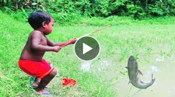 OMG!! Little Boy Hunting Catfish With Fish Hook From Beautiful Nature-Рыбалка Видео