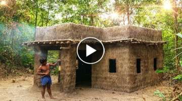 Clever Bushman Building King Mansion Modern Architecture Out Of Mud and Straw, Grass