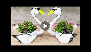Unique Idea | Make Beautiful Plant Pots From Discarded Plastic Bottles